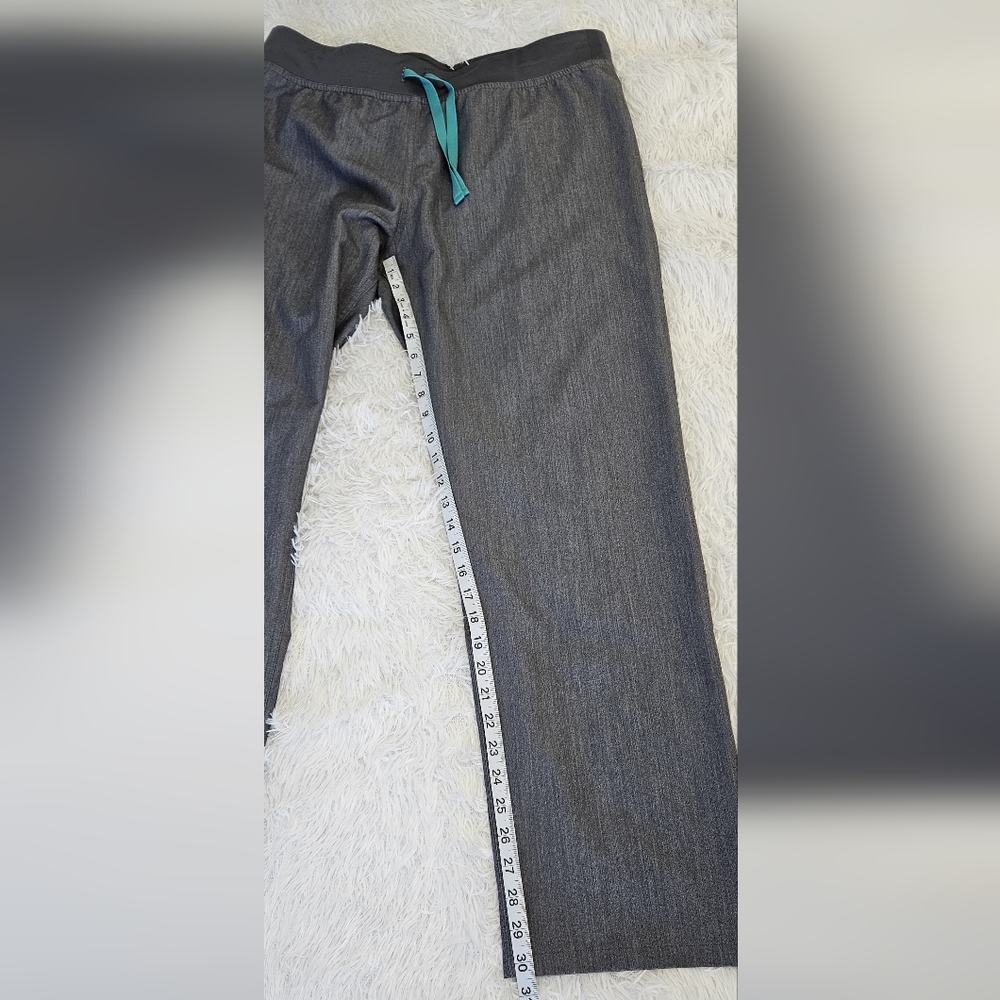 Figs Women's Gray Scrub Bottoms Straight Leg Size L - Picture 4 of 10
